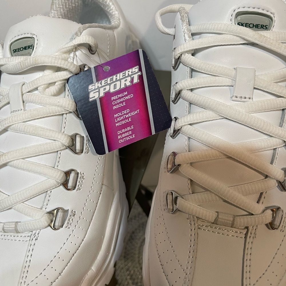 Sketchers Women’s Sport Premium Sneaker Size 10 White Leather NWT - Picture 9 of 12